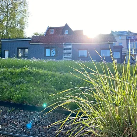 Сasa de vacaciones Ferienhaeuschen Gartenblick